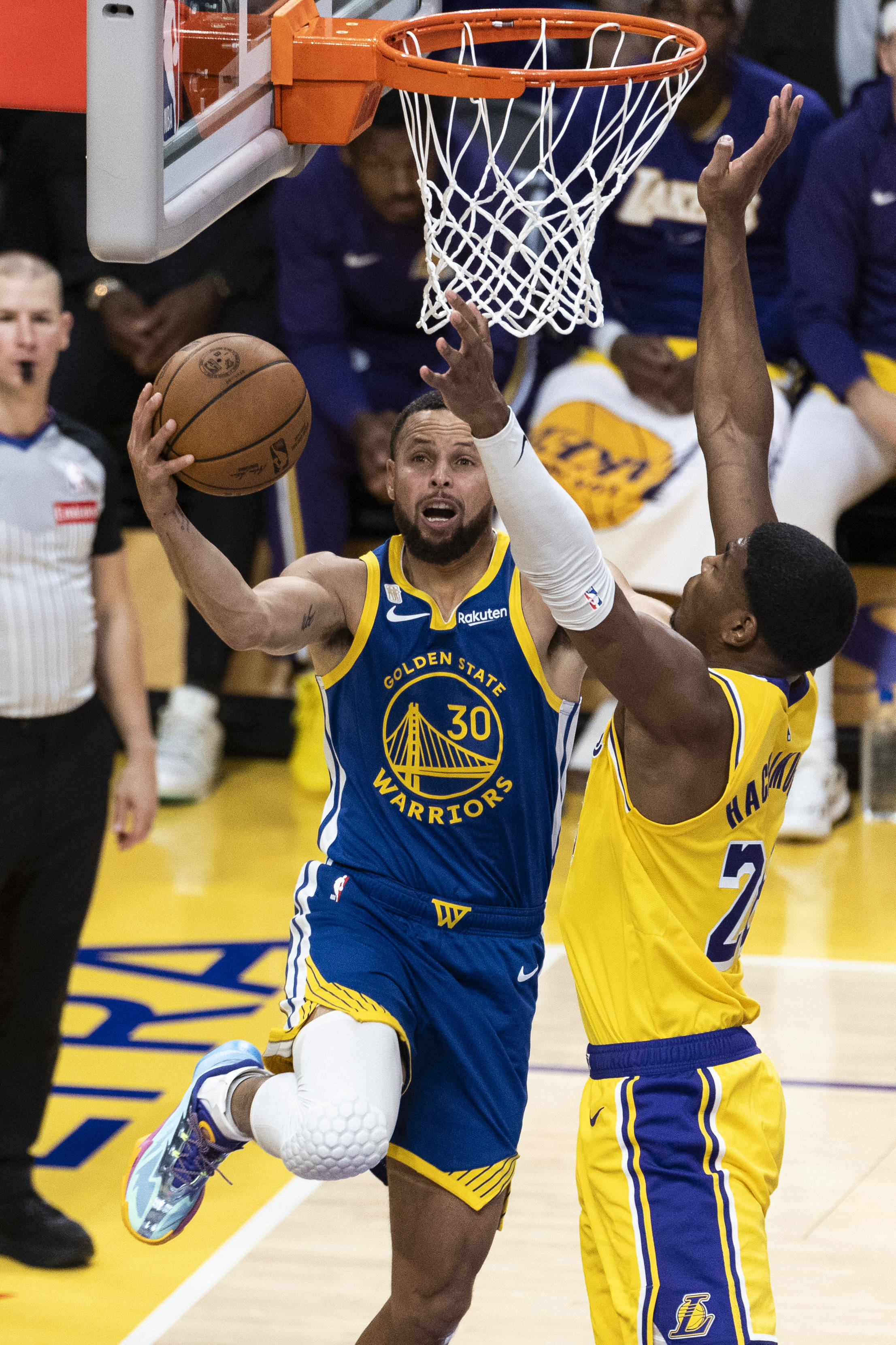 国际比赛日NBA常规赛传出新动向；克里夫兰骑士调整名单；管理层表态——媒体盛赞；球队文化再被提及的简单介绍