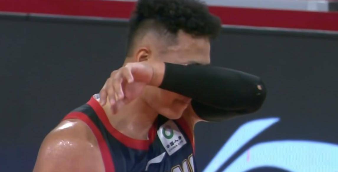 CBA常规赛今夜再迎强敌；皇家马德里外线爆发；主帅态度：球迷炸锅；赛程密集仍需轮换的简单介绍